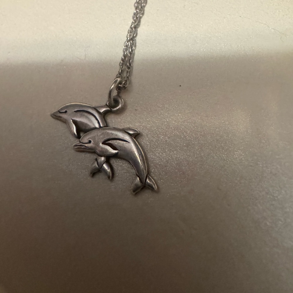 Retired James Avery Silver Double Dolphin Pendant Necklace